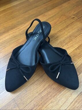 City Chic Black Pointed Slingback Flats with Bow Accent